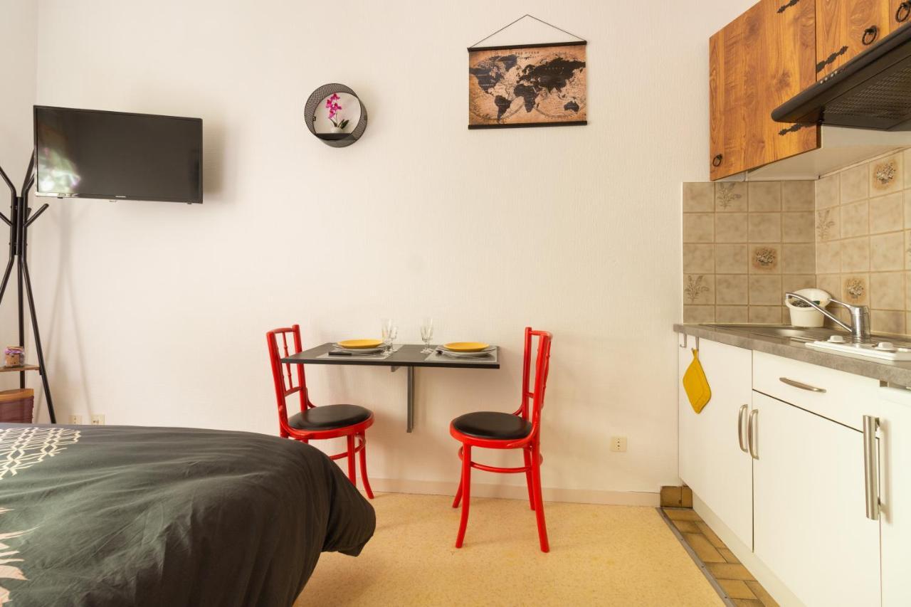 Studio Place Foch Rodez Exteriör bild
